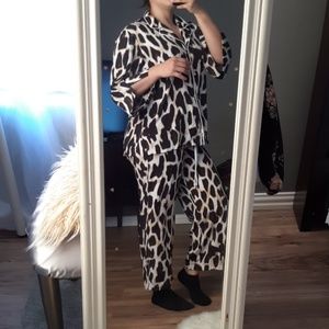 Natori pajama
